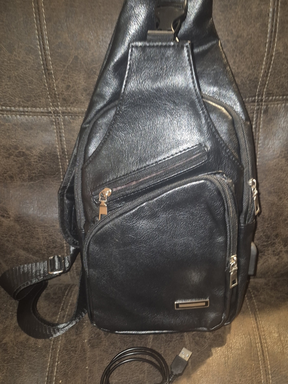 Black Women's Leather Sling Crossbody Bag - Unbranded